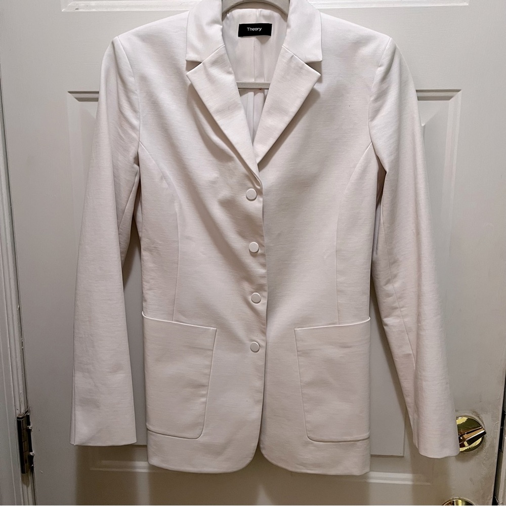 Theory Size 4 White Snap Front Patch Pocket Blazer
